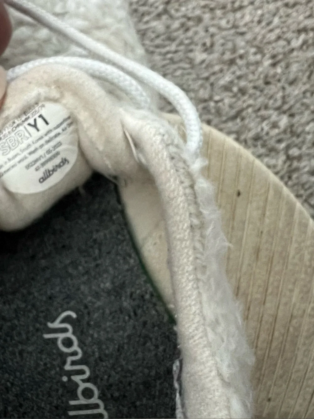 Allbirds Kids Cream Sherpa Sneakers Size 1